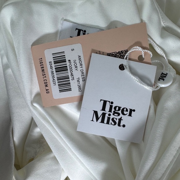 Tiger Mist Australia NWT Amory Ivory Cutout Bodycon Dress Sz S - Picture 4 of 4